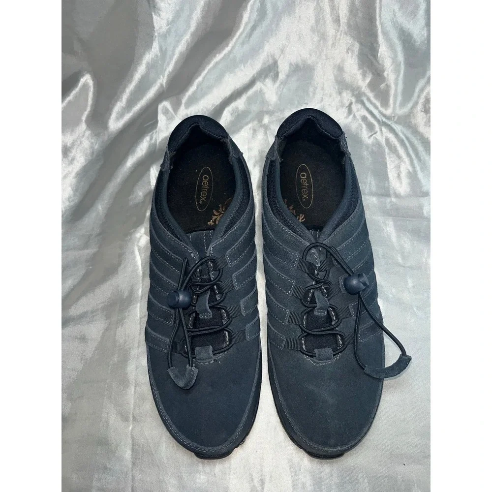 Aetrex Berries Women‎ 8.5 Navy Leather Bungee Slip On Sneakers Slip Resistant